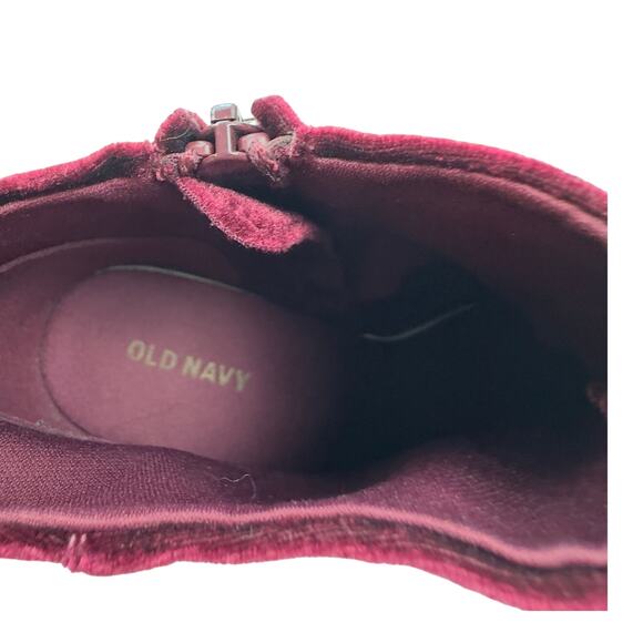 Old Navy Pointed Toe Sexy Chic Wine Red Velvet Heeled Booties Women's Size 7 - Picture 8 of 9